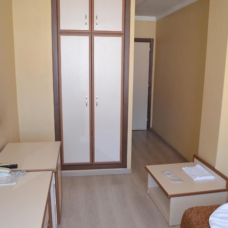 Ayvalik Palas Hotel Buitenkant foto