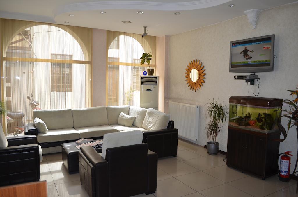 Ayvalik Palas Hotel Buitenkant foto