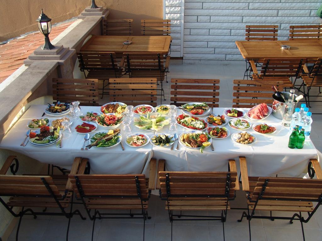 Ayvalik Palas Hotel Buitenkant foto
