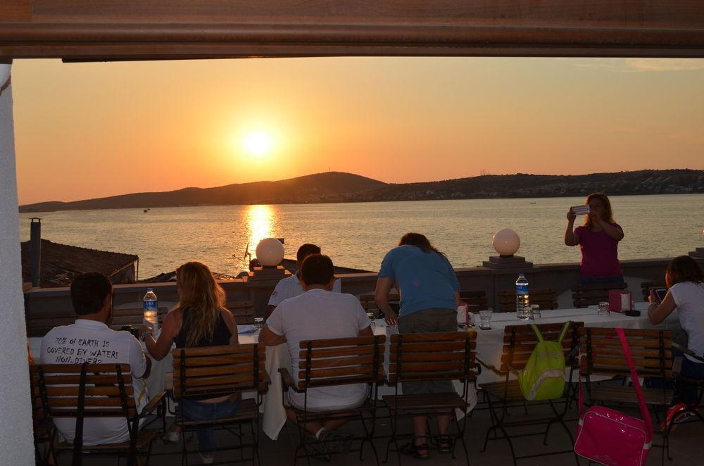 Ayvalik Palas Hotel Buitenkant foto