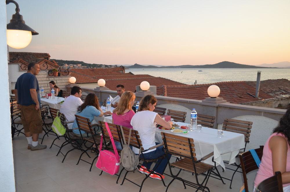 Ayvalik Palas Hotel Buitenkant foto