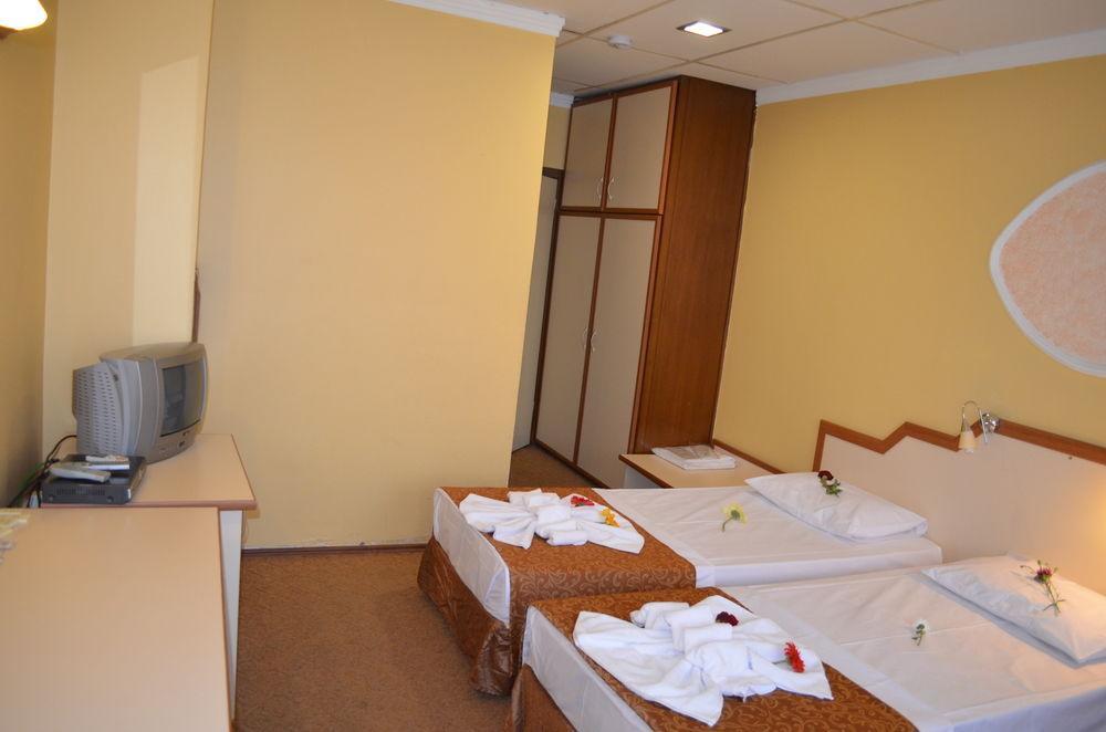 Ayvalik Palas Hotel Buitenkant foto