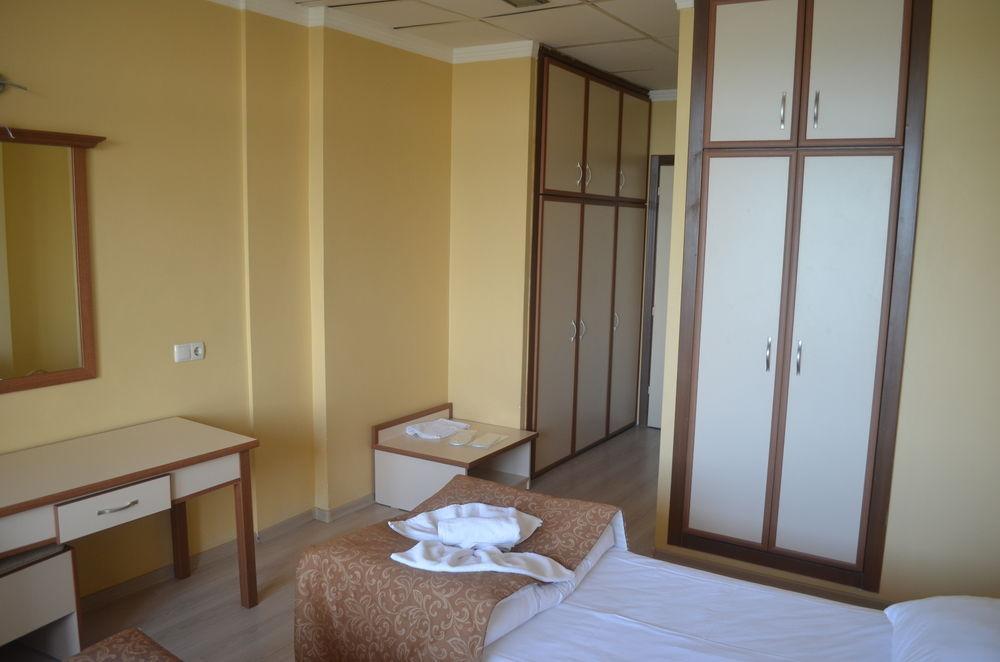 Ayvalik Palas Hotel Buitenkant foto