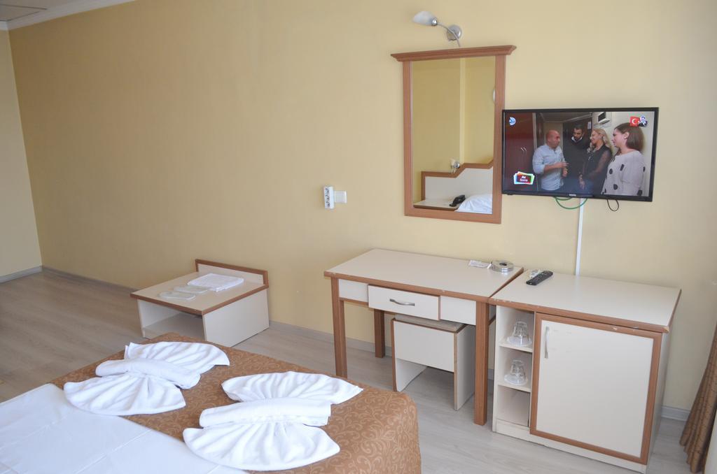 Ayvalik Palas Hotel Buitenkant foto