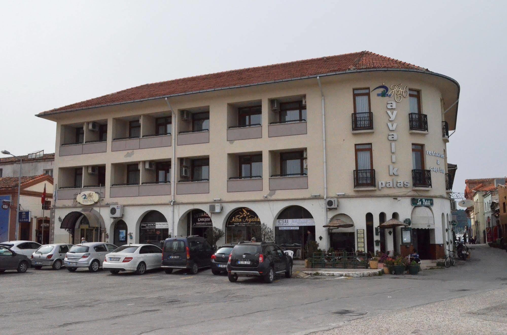 Ayvalik Palas Hotel Buitenkant foto
