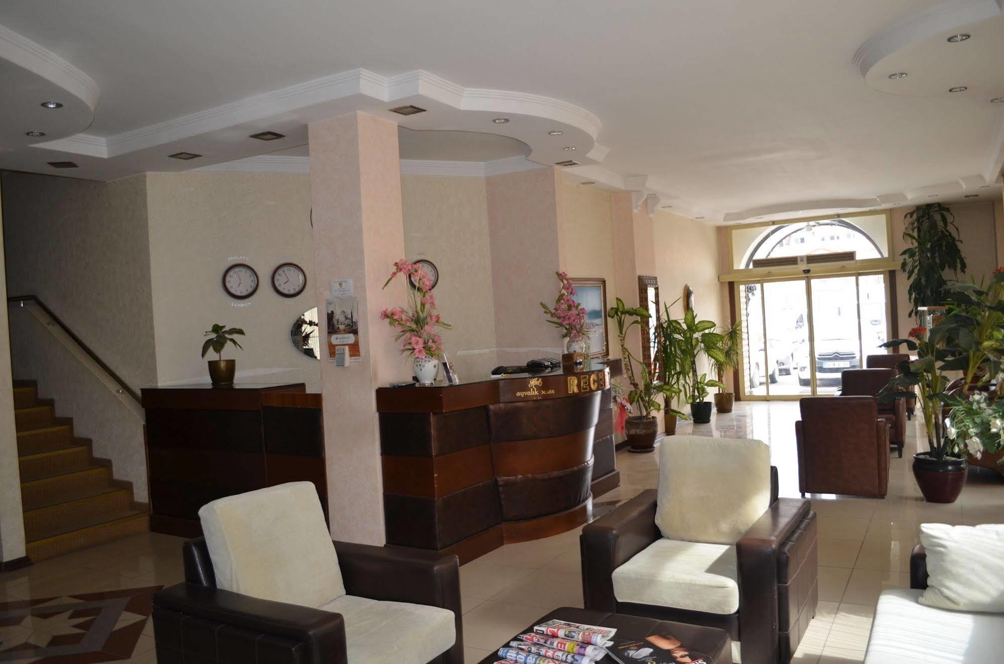 Ayvalik Palas Hotel Buitenkant foto