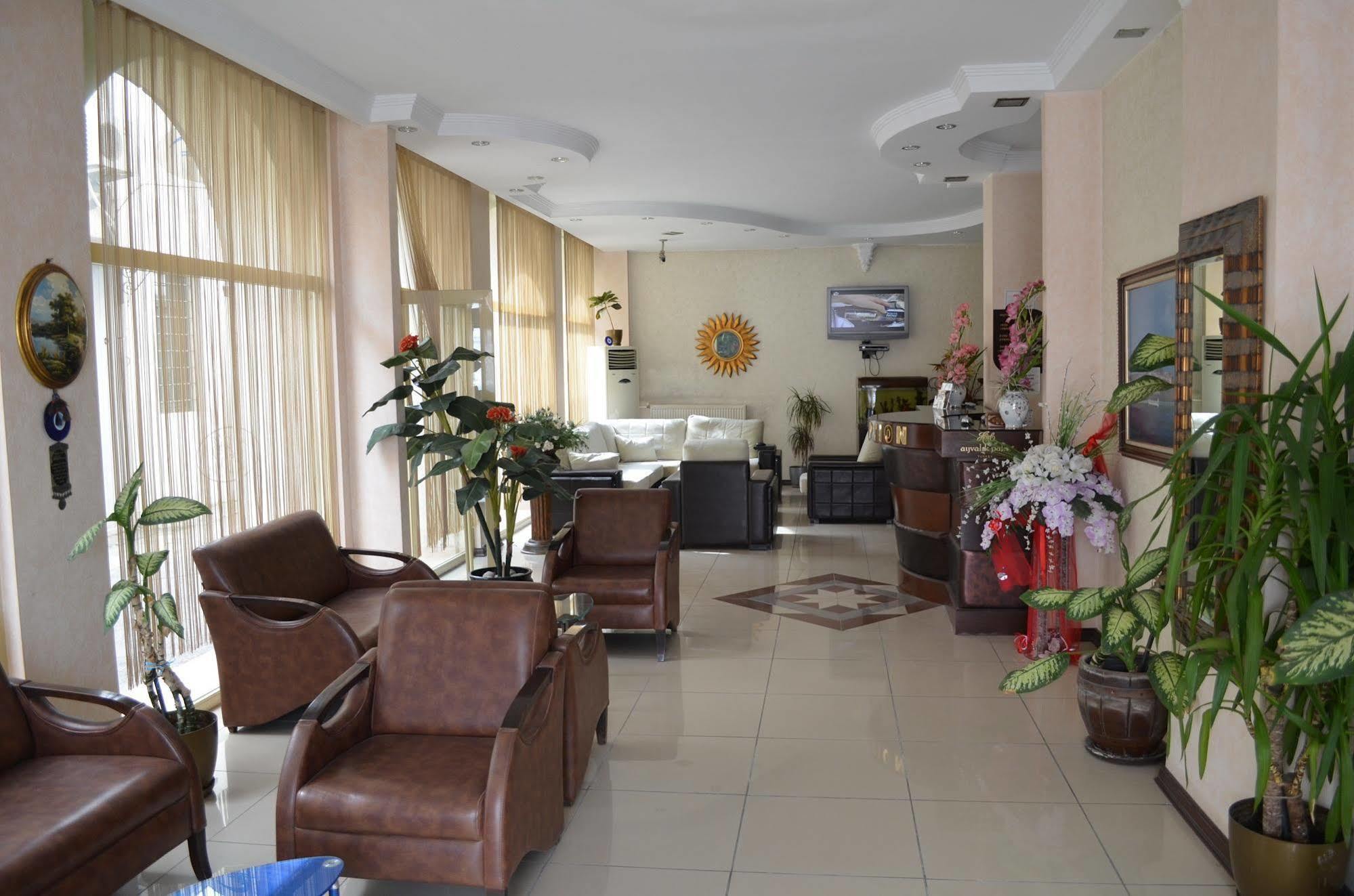 Ayvalik Palas Hotel Buitenkant foto