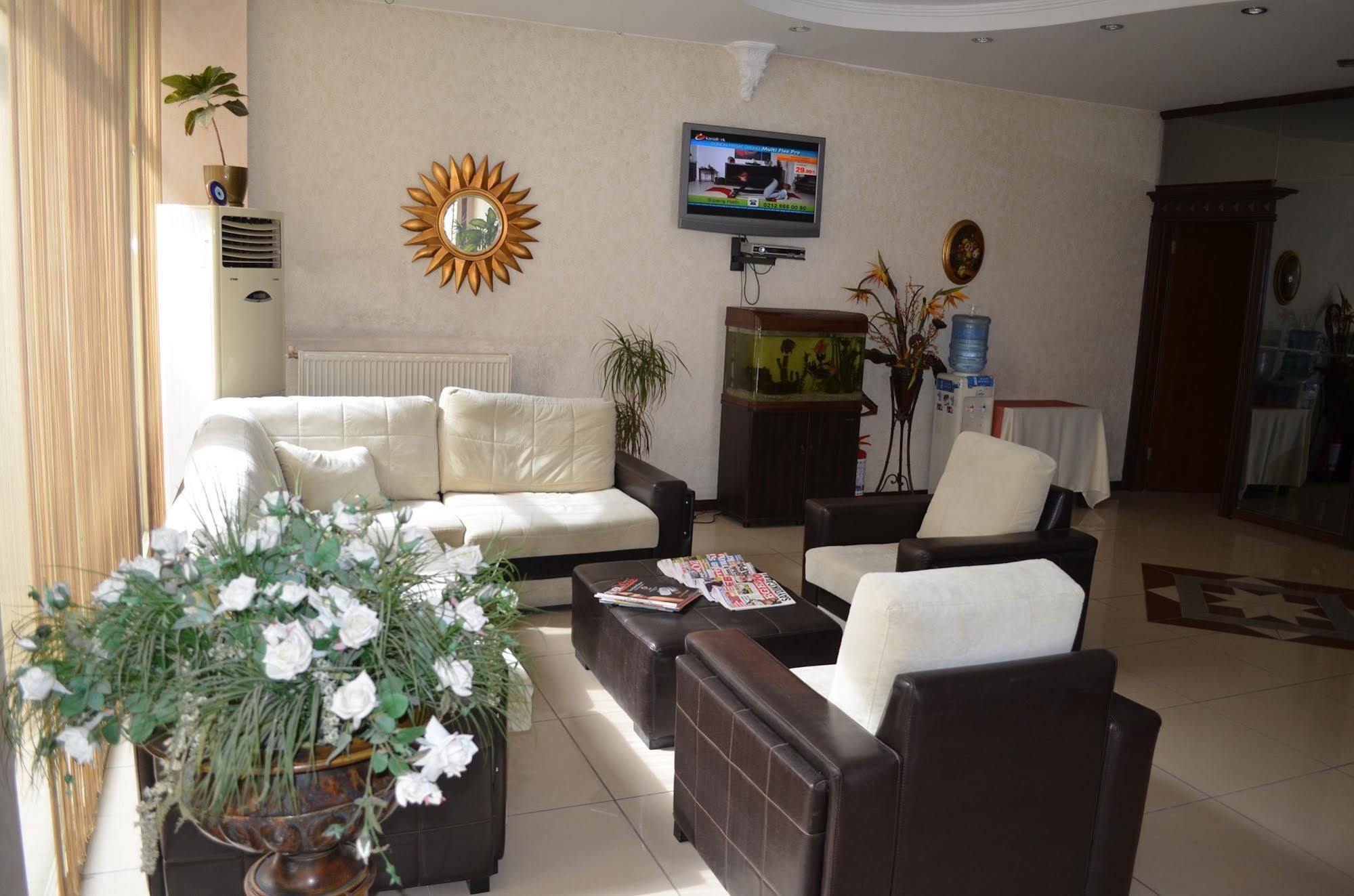 Ayvalik Palas Hotel Buitenkant foto