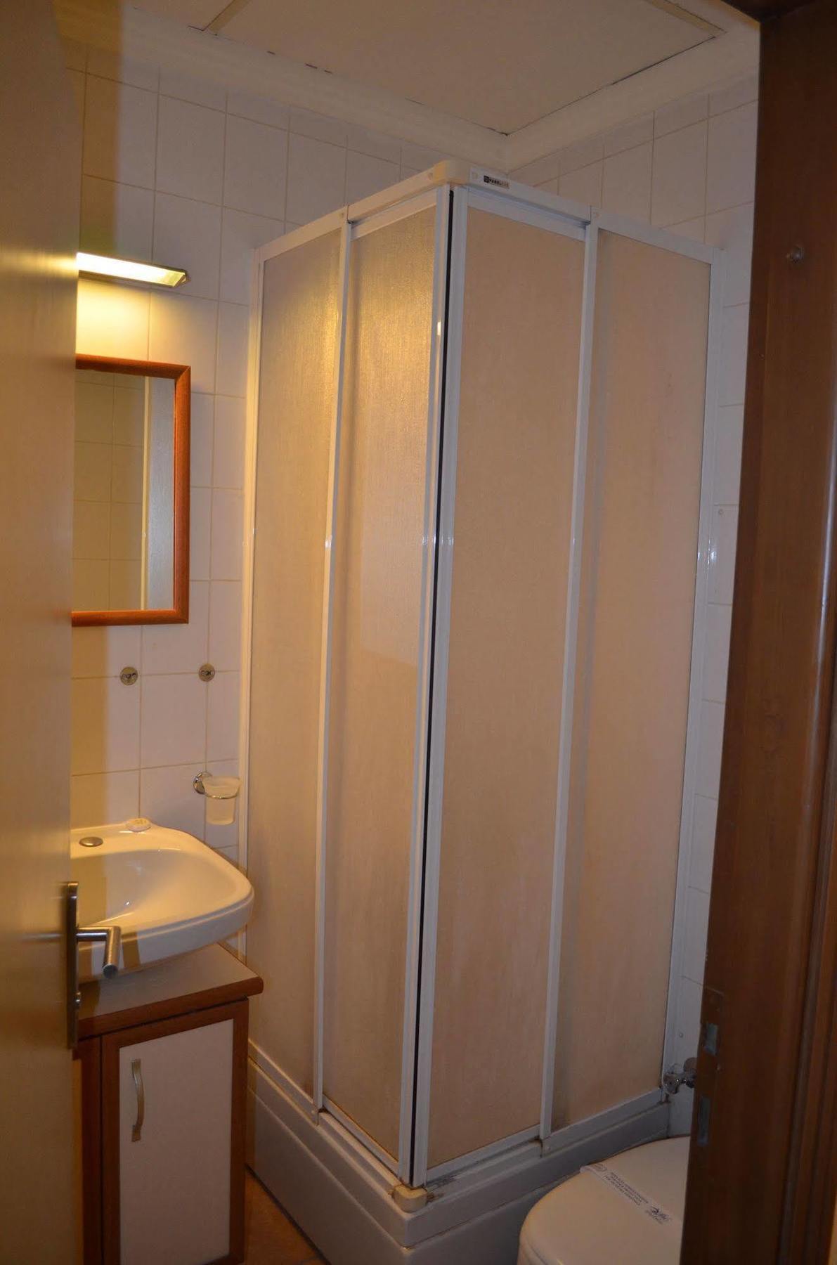 Ayvalik Palas Hotel Buitenkant foto